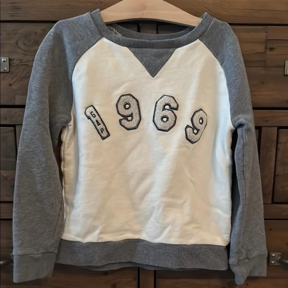 Gap Kids 1969 Sweater size S